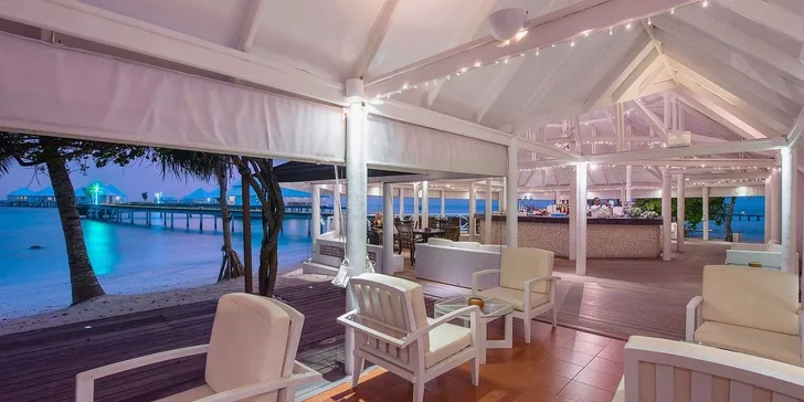 Dovolená na Maledivách: luxusní 5* resort přímo u pláže, vč. all inclusive