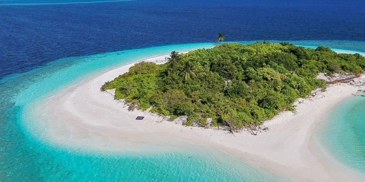 Dovolená na Maledivách: luxusní 5* resort přímo u pláže, vč. all inclusive