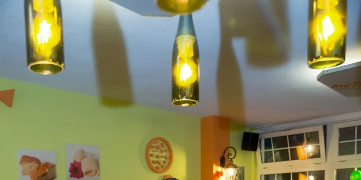 Obří křupavá pizza o průměru 100 cm podle výběru ze 32 druhů