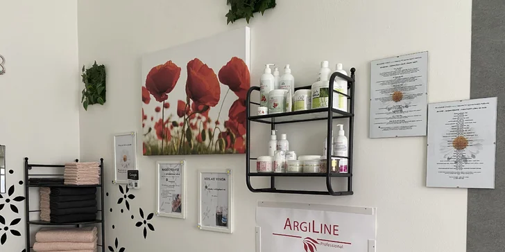 Antioxidační kosmetické ošetření Rose Hip Queen i úprava obočí a barvení řas