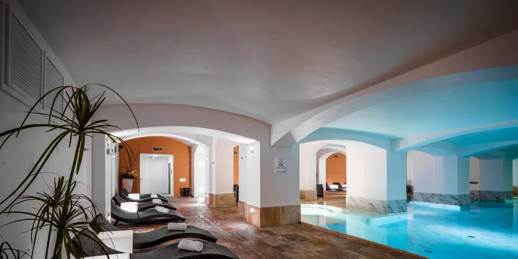 Masáž a 2hodinový vstup do krásného wellness na Senovážném náměstí pro 1 i 2 osoby