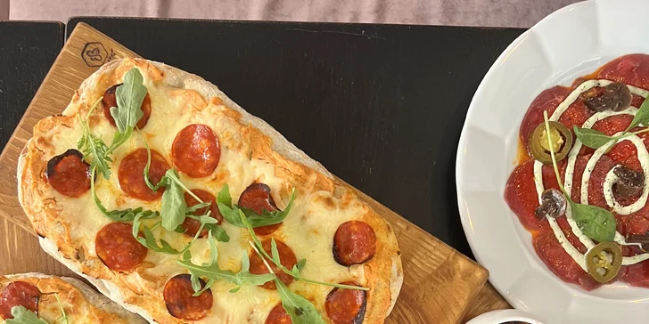 Jídlo dle výběru pro dvě osoby v tapas restauraci: carpaccio, tatarák i pinsa