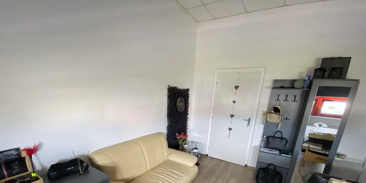 Redukce celulitidy, relax i uvolnění: maderoterapie, endosféra a masáž horkými kameny