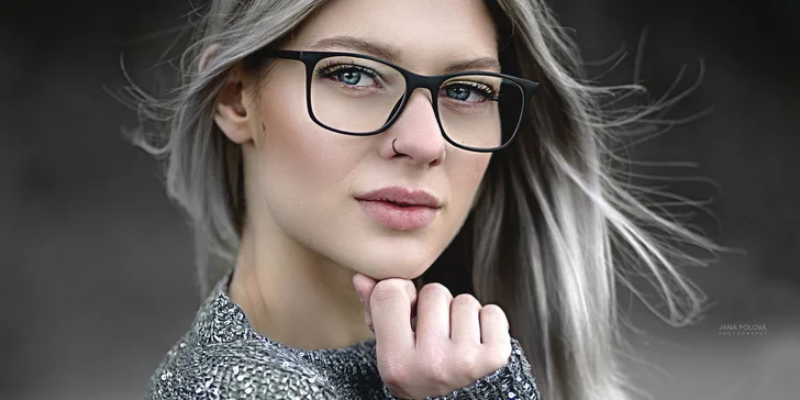 Profesionální focení v exteriéru až pro 5 osob: 12-30 upravených fotografií