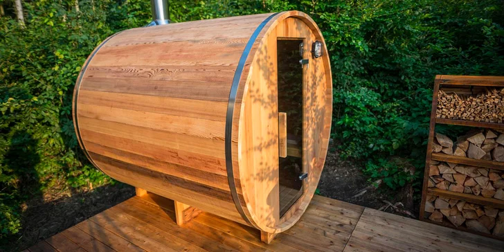 Tiny house na Sázavě: cedrová sauna, možnost snídaní i grilování
