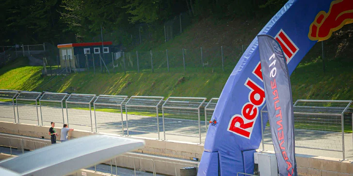 Spolujízda v Porsche 997.2 GT3 Super Cup na závodním okruhu v Brně či Mostě: 1–3 kola