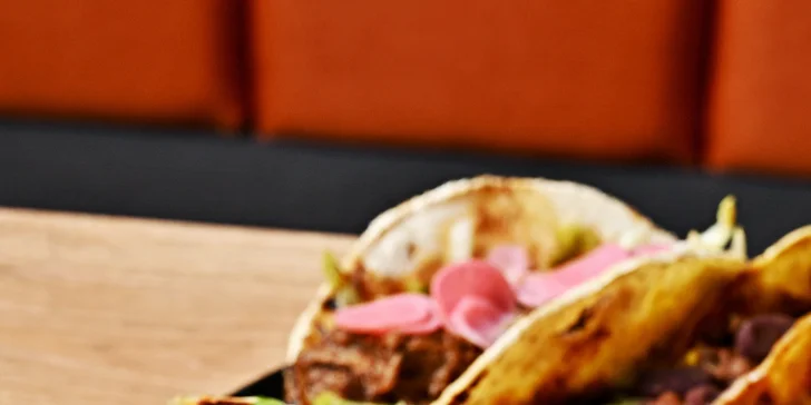 Degustační menu v Casa de Mateo: burrito, tacos i lahev prosecca, pro 2–⁠⁠⁠⁠⁠⁠4 osoby