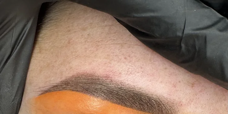 Permanentní make-up: rty nebo microblading či shading obočí vč. péče