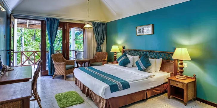 Tropický ráj na Maledivách: 4* hotel Fihalhohi Maldives s all inclusive, přímý let