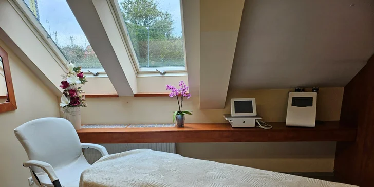 Radiofrekvenční lifting obličeje, krku i dekoltu nebo tělová RF lipolýza