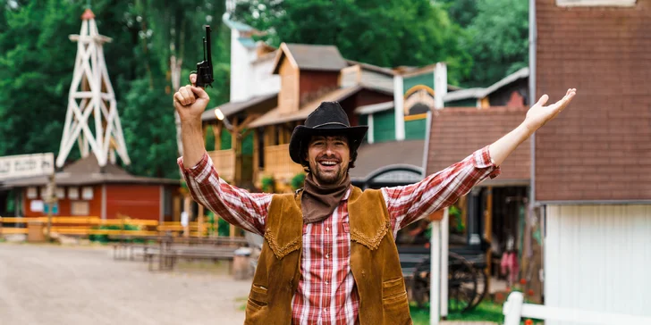 Westernový pobyt v hotelovém resortu s programem až pro 4 osoby