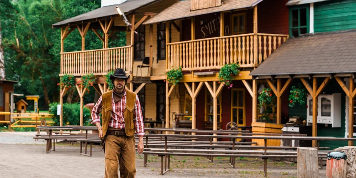 Westernový pobyt v hotelovém resortu s programem až pro 4 osoby