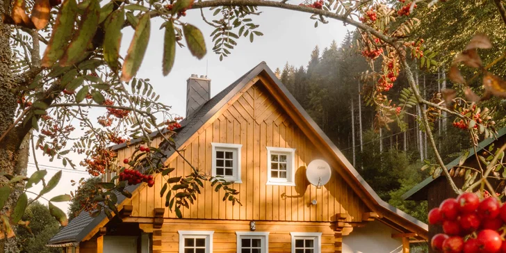 Pobyt v Jeseníkách: apartmány v roubence s koupacím wellness sudem