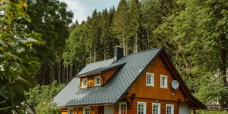 Pobyt v Jeseníkách: apartmány v roubence s koupacím wellness sudem