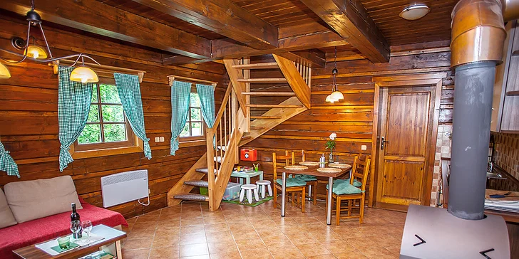 Pobyt v Jeseníkách: apartmány v roubence s koupacím wellness sudem