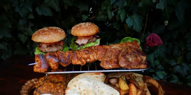 Hostina Pampa pro 2-4 osoby v Originál pravěkém restaurantu