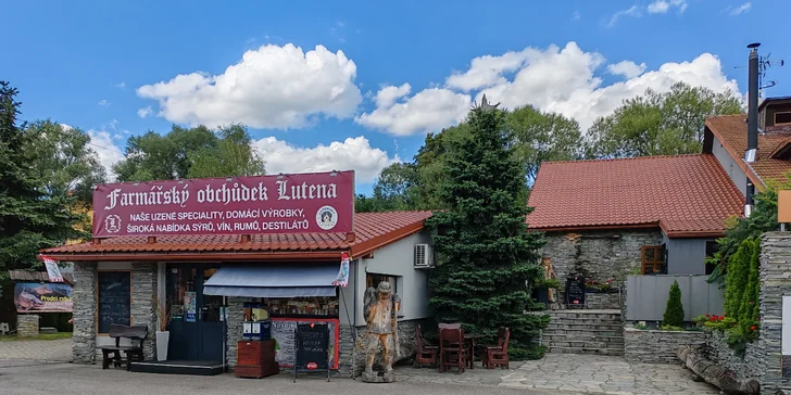 Relax ve Slezsku: pobyt s litrem rozlévaného vína, degustačním menu nebo vířivkou na pokoji