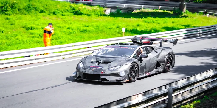 Spolujízda v Lamborghini Huracan Super Trofeo EVO na závodním okruhu v Brně či Mostě: 1–3 kola