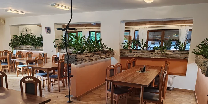 Relax ve Slezsku: pobyt s litrem rozlévaného vína, degustačním menu nebo vířivkou na pokoji