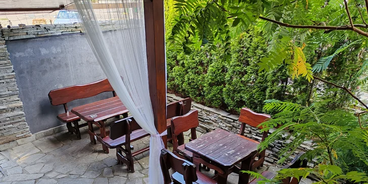 Relax ve Slezsku: pobyt s litrem rozlévaného vína, degustačním menu nebo vířivkou na pokoji