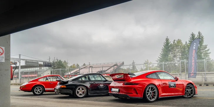 Jízda na závodním okruhu v Třinci, Brně či Mostě v legendárním voze Porsche: 1–5 kol