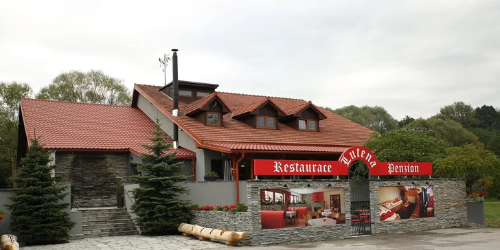 Relax ve Slezsku: pobyt s litrem rozlévaného vína, degustačním menu nebo vířivkou na pokoji