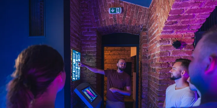 GlowStep: 55 min. pixelových her pro jednoho, dva i celou partu