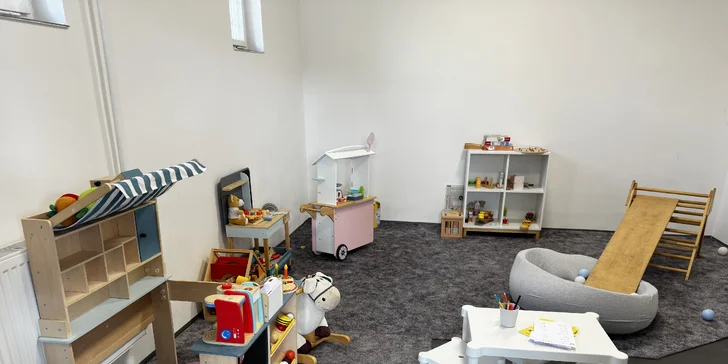 Káva, klid a koláček: otevřené vouchery na 300 nebo 500 Kč do kavárny v Sezemicích