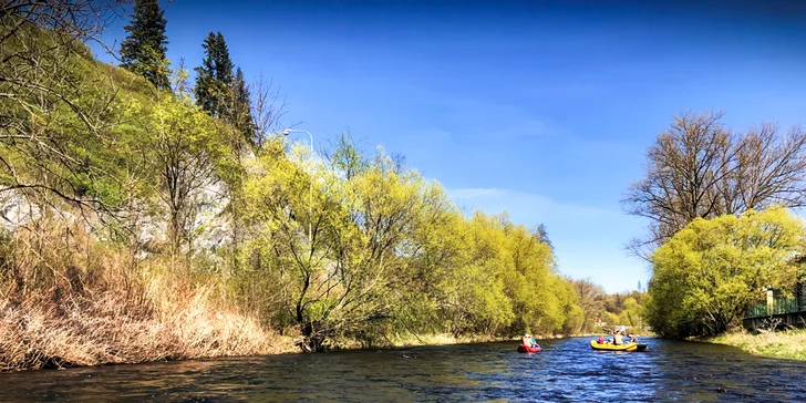 Výlety na raftu po Vltavě pro 2-4 osoby: nádherné trasy Českým Krumlovem a okolím