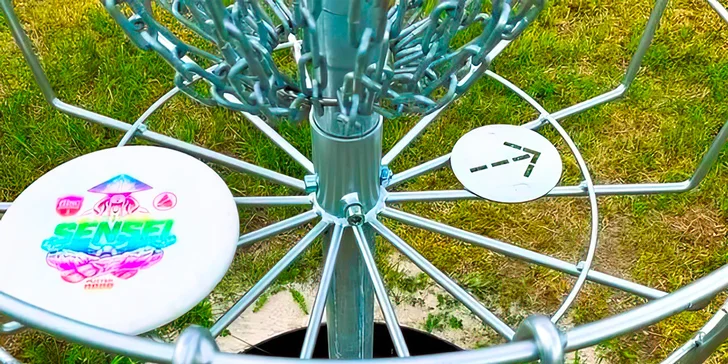 Užijte si moře zábavy při fotbalgolfu, discgolfu nebo minigolfu v resortu Ráj v Srbsku: 60–120 minut