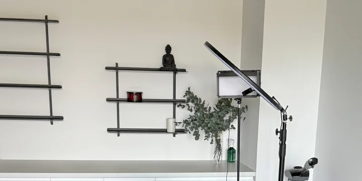 Profesionální líčení a vlasový styling pro každou příležitost na den i na večer