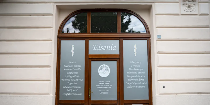 Zatočte se stresem a bolestí: relaxační nebo sportovní masáž na 30 až 60 minut
