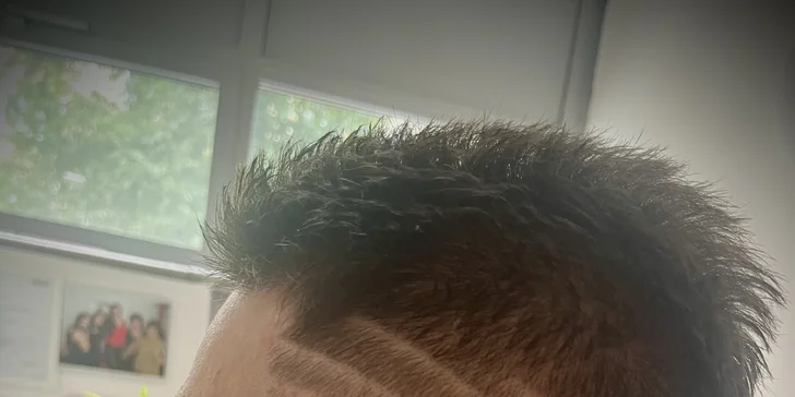 Kadeřnický balíček pro muže: masáž hlavy, klasický i skin fade střih a úprava vousů