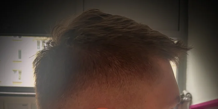 Kadeřnický balíček pro muže: masáž hlavy, klasický i skin fade střih a úprava vousů