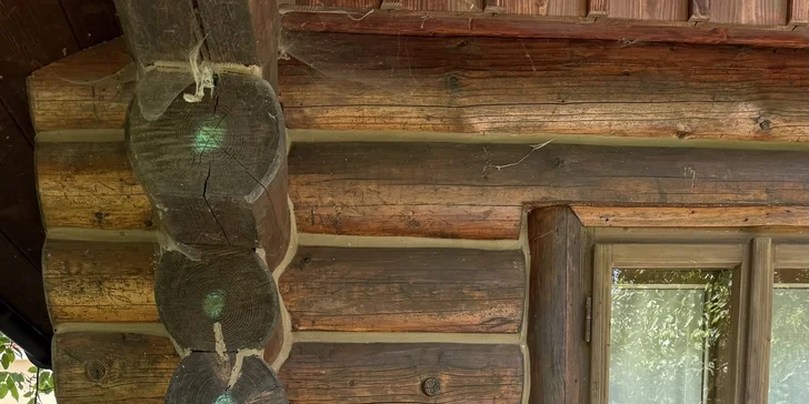 Pronájem útulného a plně vybaveného srubu ve Vrchlabí až pro 6 osob