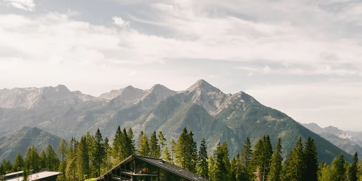 Dovolená v luxusním resortu v Alpách: vč. snídaně, neomezeného wellness a karty výhod