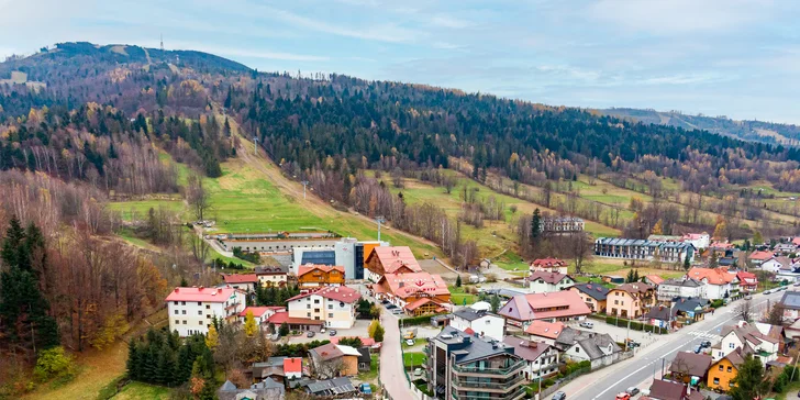 Pobyt v polských Beskydech: hotel blízko svahu, snídaně i vstup do wellness