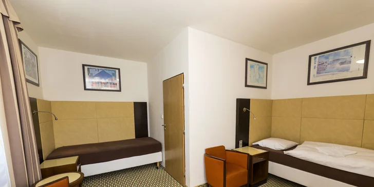 Pohoda 3 km od Karlových Varů až pro 4 osoby: apartmány s kuchyňkou