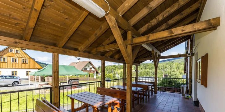 Pobyt v Krkonoších pro páry i rodiny: polopenze, sauna i sporty