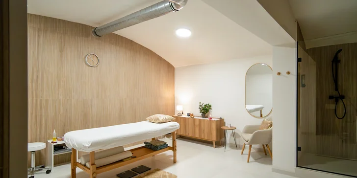 Zatočte se stresem a bolestí: relaxační nebo sportovní masáž na 30 až 60 minut