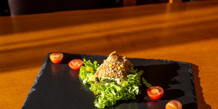 5chodové menu v zámecké restauraci i privátní relaxace pro dva