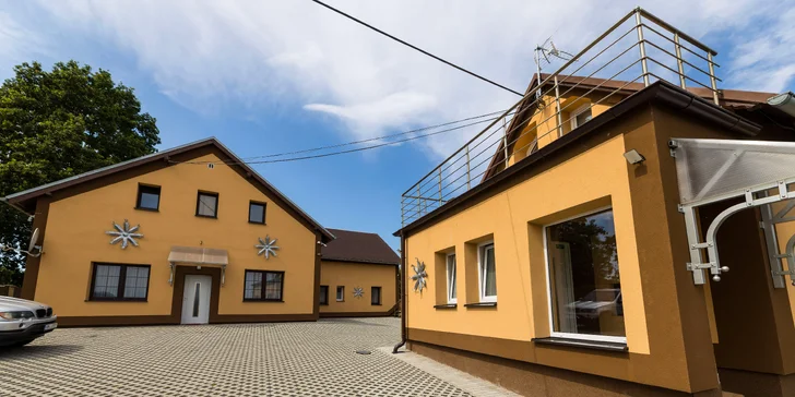 Pobyt nedaleko Karlových Varů: apartmány s kuchyňkou až pro 7 osob