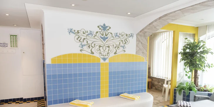 Kitzbühelských Alpách: 4* hotel blízko sjezdovky, bohatá polopenze, saunová zóna i karta výhod