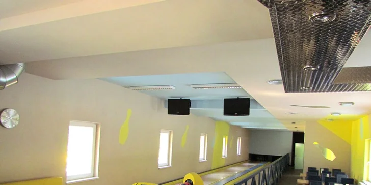 1 nebo 2 hodiny bowlingu a výborná pizza