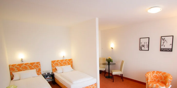 Bavorský hotel s polopenzí a neomezenými lázněmi o velikosti 1 600 m²