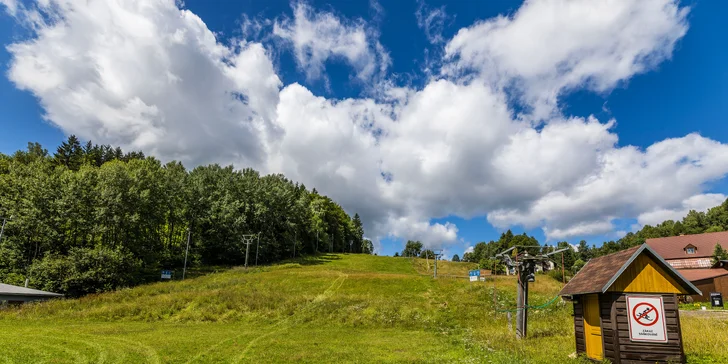 Dovolená v Krkonoších i se snídaní či polopenzí blízko skiareálu