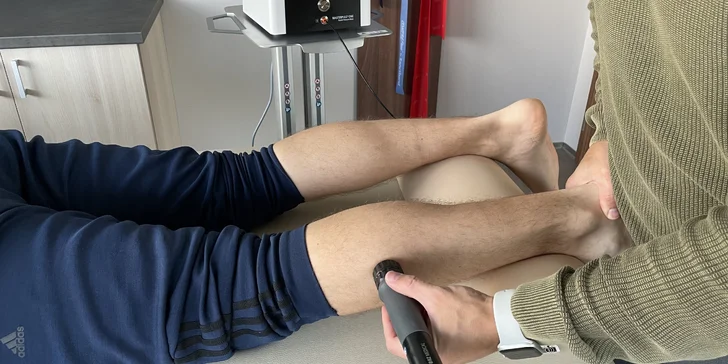 Vstupní vyšetření a terapie ve fyzioterapeutické klinice Kinisi