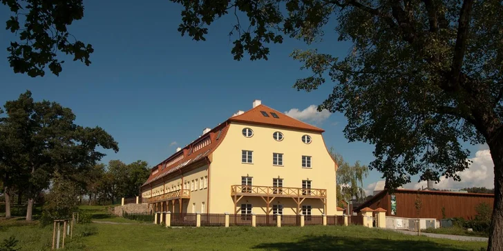 Luxus a romantika v Dobříši: apartmány se snídaní, wellness i gurmánská restaurace
