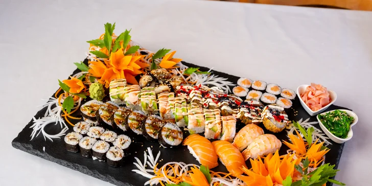Pestré sushi sety: 20–48 kusů s rybami, krabem, úhořem i zeleninou