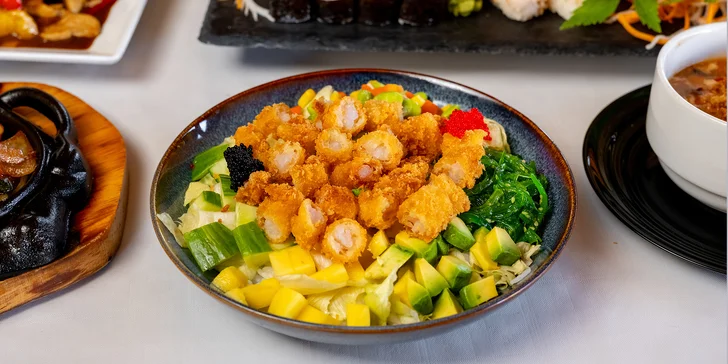 Poké dle výběru pro 1 či 2 osoby: tuňák, losos i krevety